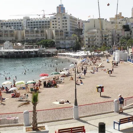 In St Julian's, Perfect For Families Apartment Saint Julian's