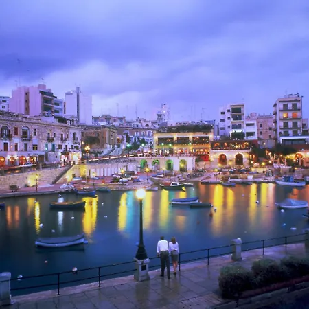 아파트 In St Julian's, Perfect For Families Saint Julian's